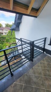 LIONTECH - Schody zewnętrzne ze stali z balustradą balkonową