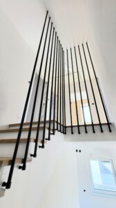 Liontech - Harfa na parterze i piętrze