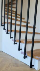 Liontech - Harfa na parterze i piętrze