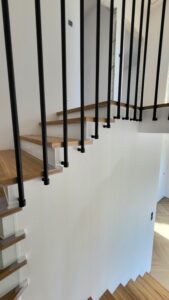 Liontech - Harfa na parterze i piętrze