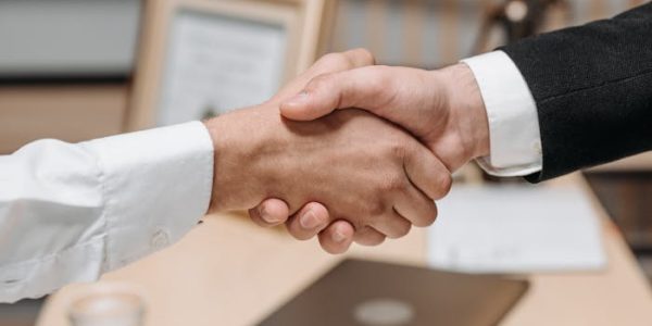 Pomagamy firmom oraz klientom indywidualnym w zaspokojeniu ich potrzeb poprzez projektowanie 3D, produkcję i montaż konstrukcji stalowych, zarówno prostych, jak i zaawansowanych.